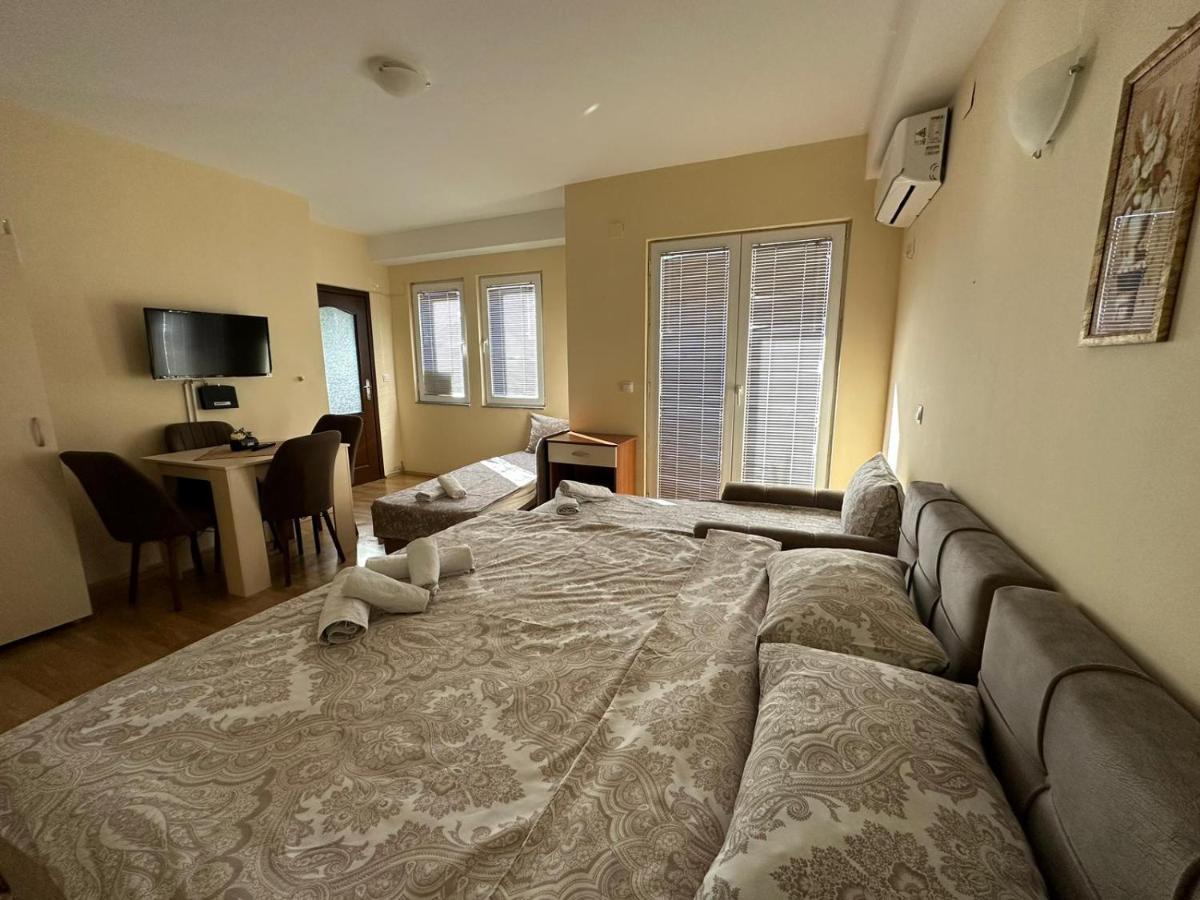 Sadi Apartments Ohrid Esterno foto