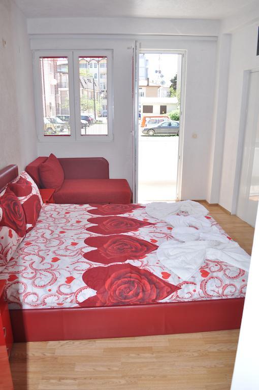 Sadi Apartments Ohrid Esterno foto